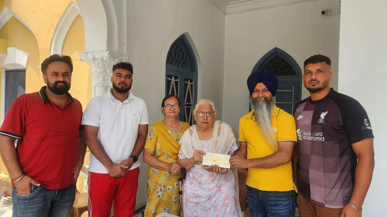 In memory of Inderjit Singh Bains, family donated Rs. 3.5 lakhs for playground tubewell.